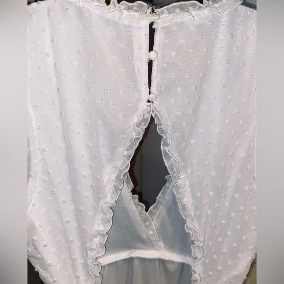 White Dress with back cutout - Picture 2 of 5